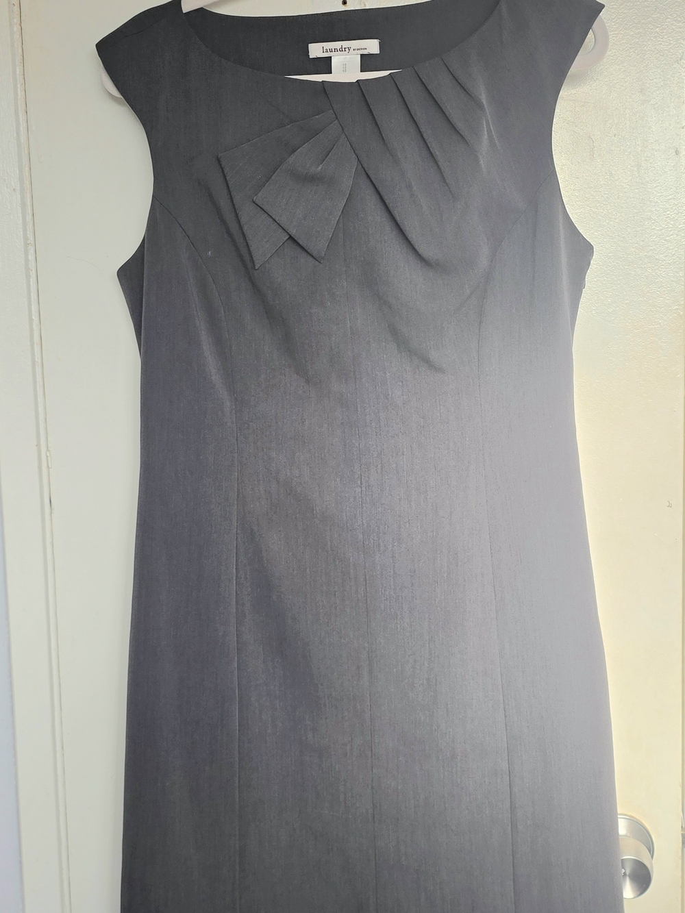 Laundry by Design Charcoal Gray Sleeveless Sheath Dress with Bow Detail